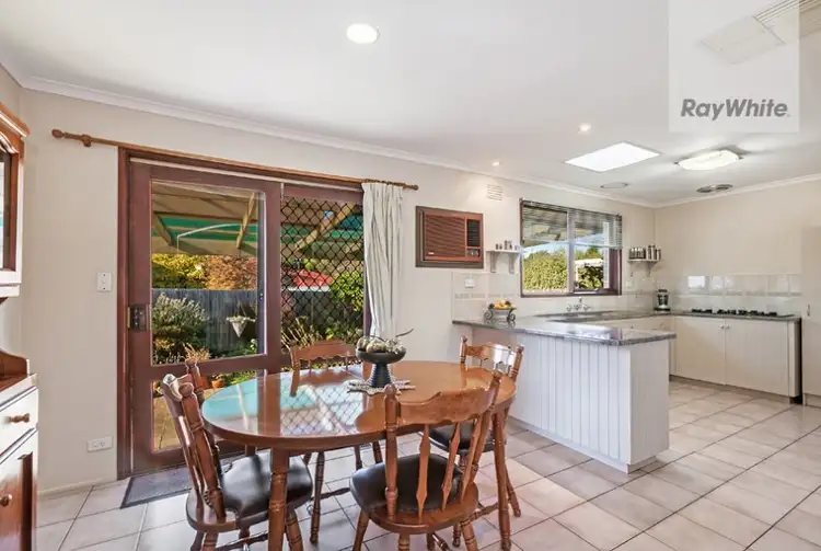 Fifth view of Homely house listing, 5 Sharman Court, Bundoora VIC 3083