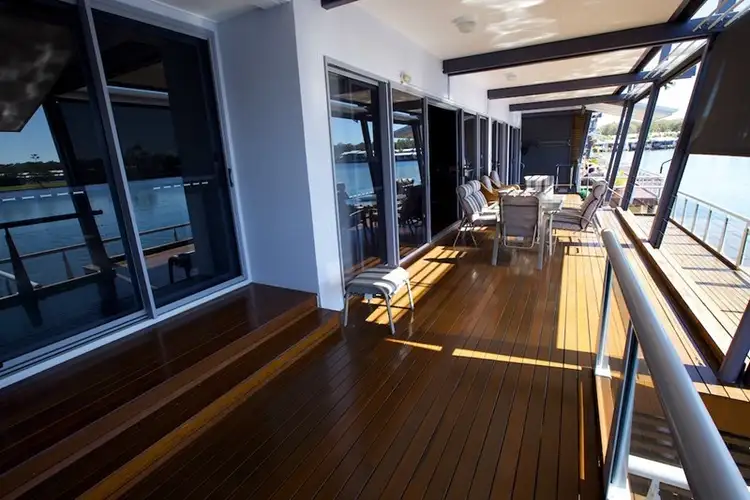 4/181 Lae Drive, Coombabah QLD 4216