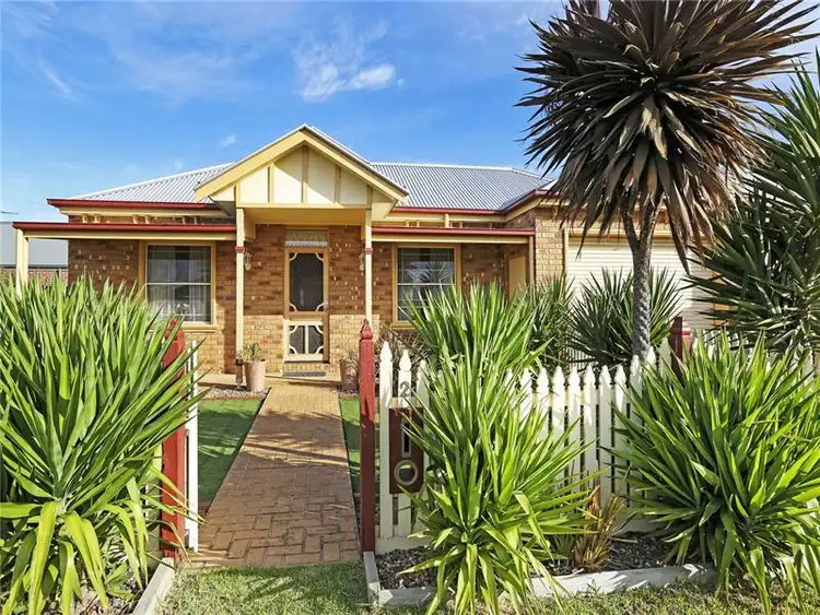 2 Victor Place, Lara VIC 3212