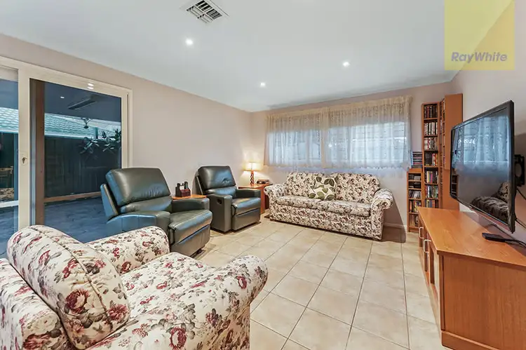 Sixth view of Homely house listing, 11 Sedgefield Place, Craigieburn VIC 3064