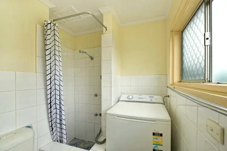 Seventh view of Homely apartment listing, 4/107 Stanhill Drive, Chevron Island QLD 4217