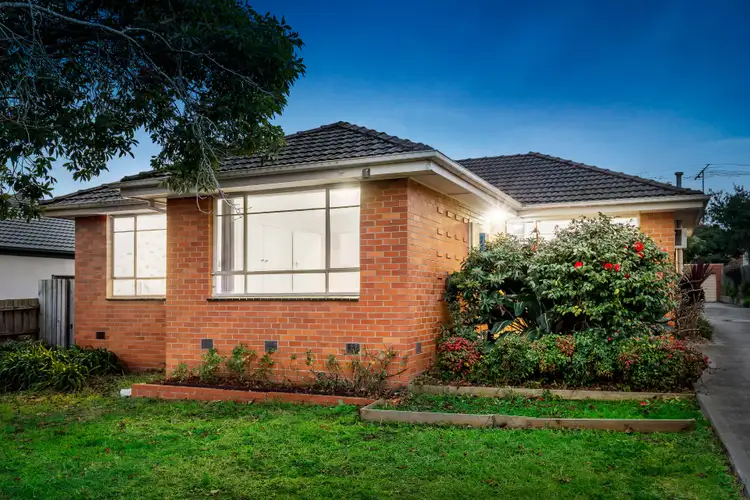 1/8 Cynthia Court, Wantirna South VIC 3152