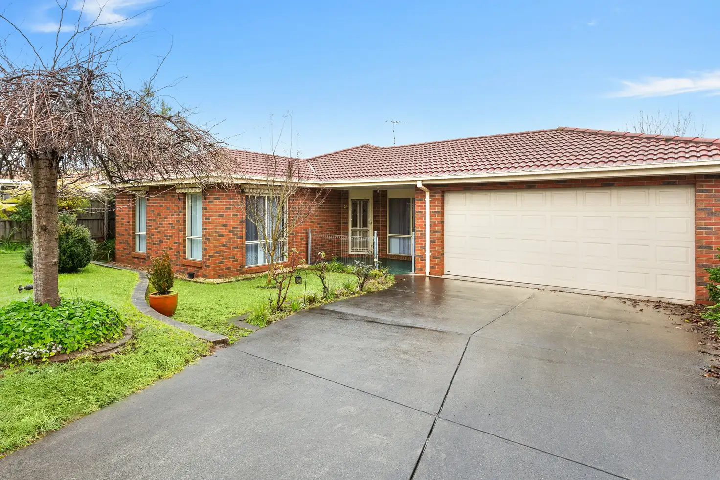 Main view of Homely house listing, 9 Grandview Close, Drouin VIC 3818