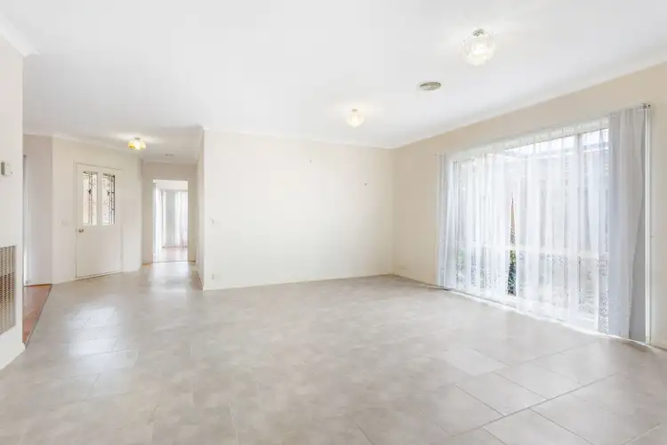 Third view of Homely house listing, 9 Grandview Close, Drouin VIC 3818