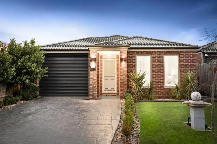 18 Weebill Way, Pakenham VIC 3810