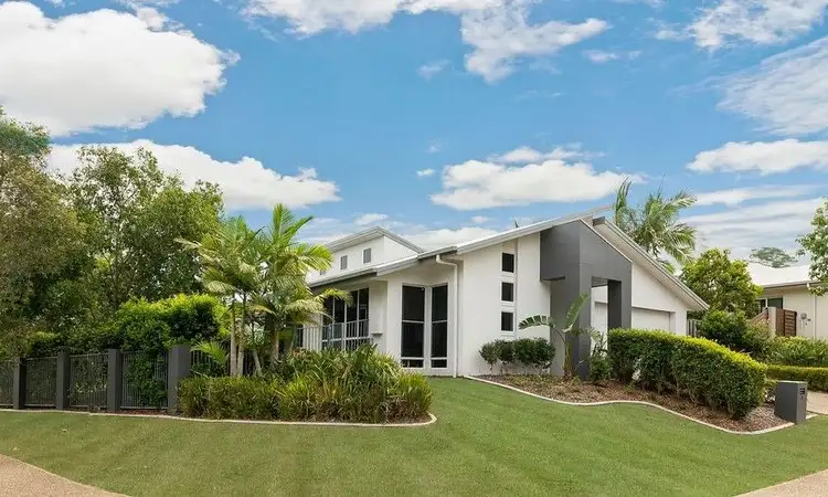 2 First Light Court, Coomera QLD 4209