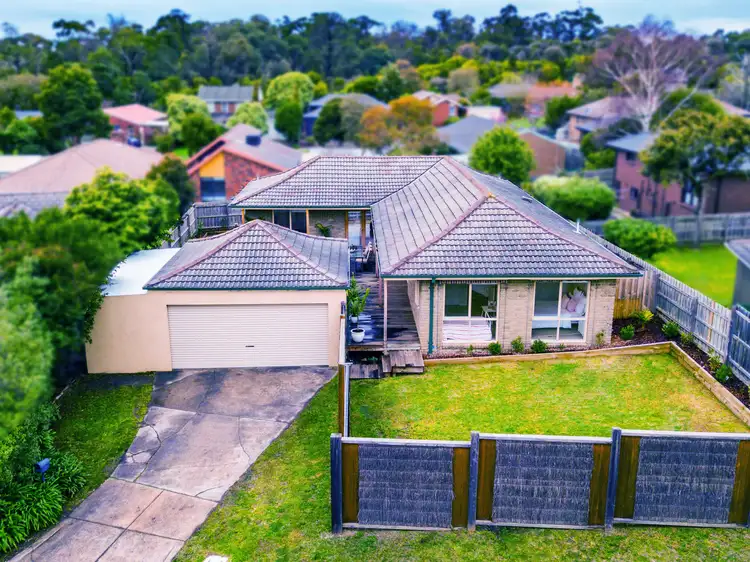 Second view of Homely house listing, 6 Miranda Place, Frankston VIC 3199