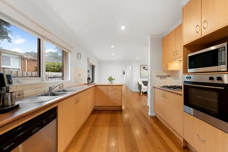 Fifth view of Homely house listing, 6 Miranda Place, Frankston VIC 3199