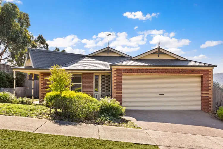 52 Ben Drive, Pakenham VIC 3810