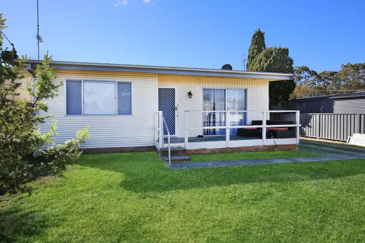 1 Trentham Road, Shoalhaven Heads NSW 2535