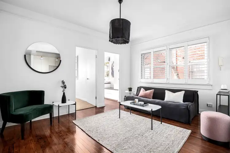 2/125 Old South Head Road, Bondi Junction NSW 2022