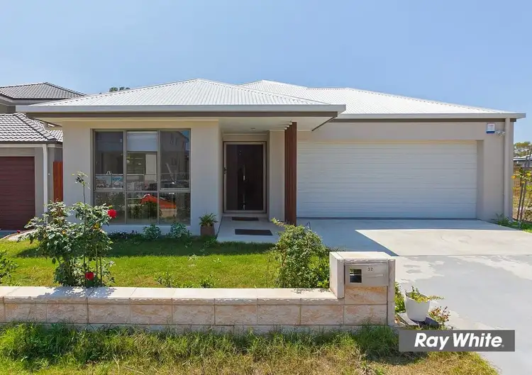 32 Regal Close