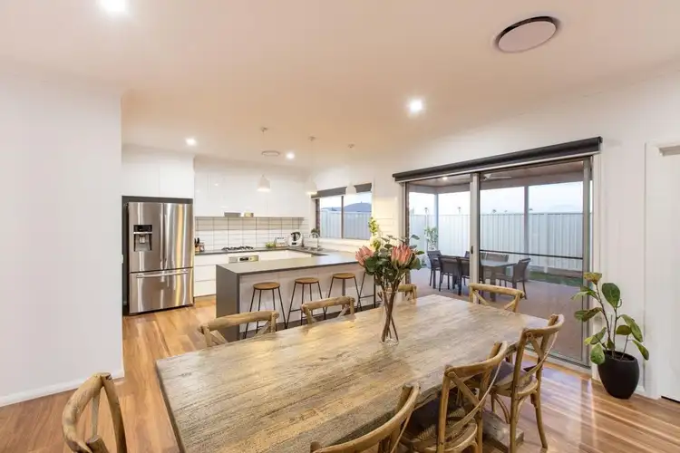 Fifth view of Homely house listing, 2 Kensington Court, Irymple VIC 3498