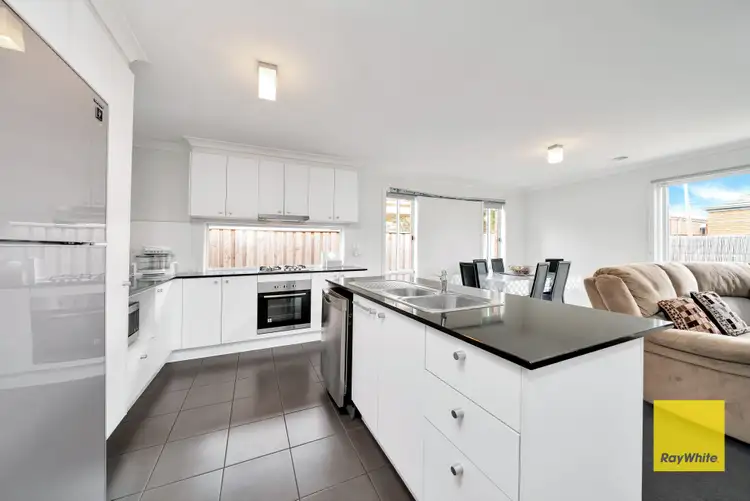 12 Felix Way, Tarneit VIC 3029