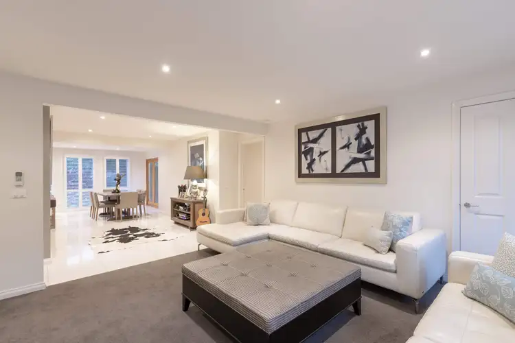 Fourth view of Homely house listing, 2 Byrd Court, Mount Waverley VIC 3149