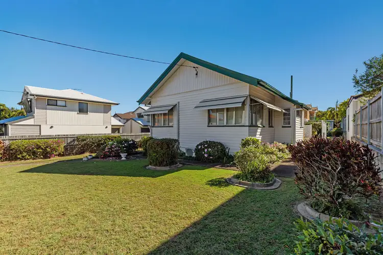 8 Buna Street, Chermside QLD 4032