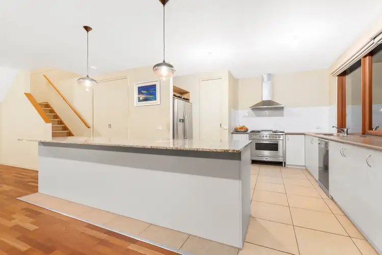 Fifth view of Homely house listing, 3 Everett Court, Macleod VIC 3085