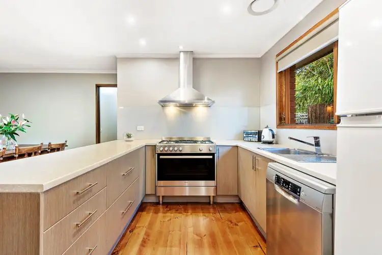 Fourth view of Homely house listing, 10 Warrawee Circuit, Frankston VIC 3199