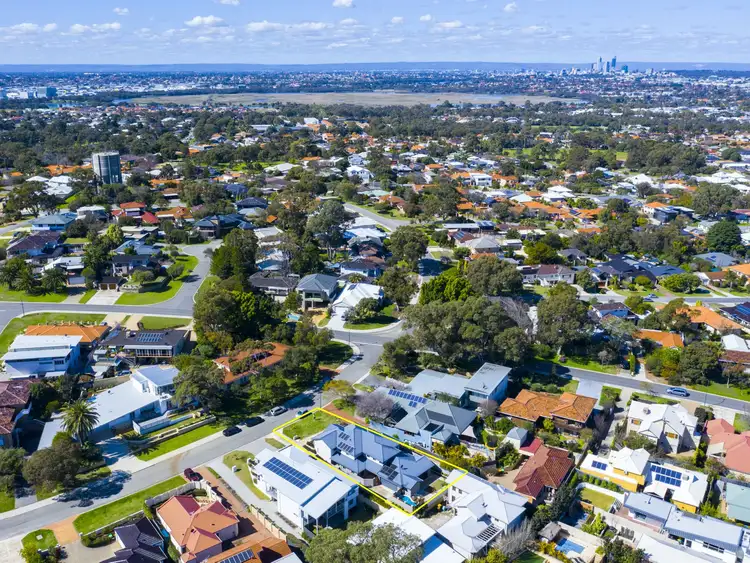 9A Maisie Crescent, Wembley Downs WA 6019