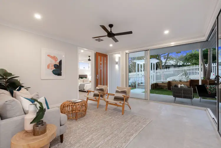 Third view of Homely house listing, 1/105 Albert Street, Camp Hill QLD 4152