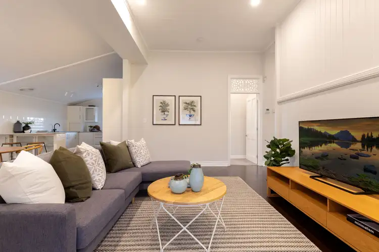 Fifth view of Homely house listing, 1/105 Albert Street, Camp Hill QLD 4152