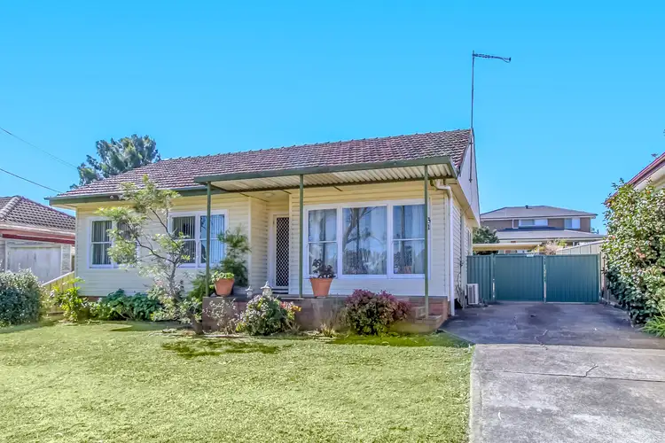 31 Leabons Lane, Seven Hills NSW 2147