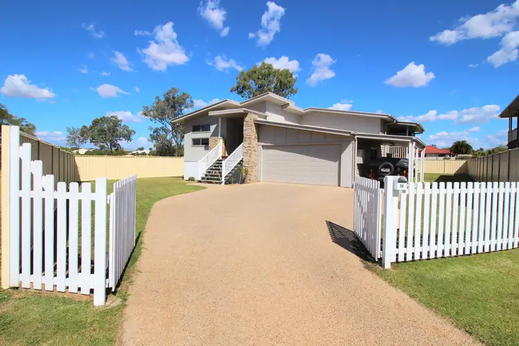 16 Ivers Place, Emerald QLD 4720