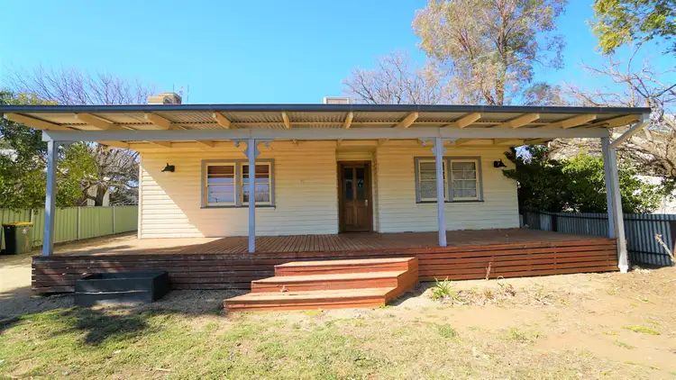 18 William Street, Forbes NSW 2871