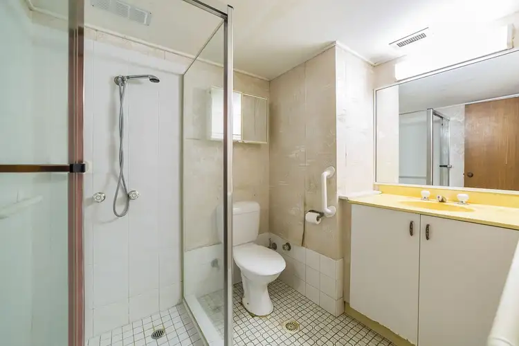 Seventh view of Homely unit listing, 5/81 Brighton Parade, Southport QLD 4215