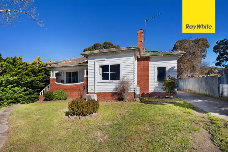 35 Cummins Street, Beaufort VIC 3373