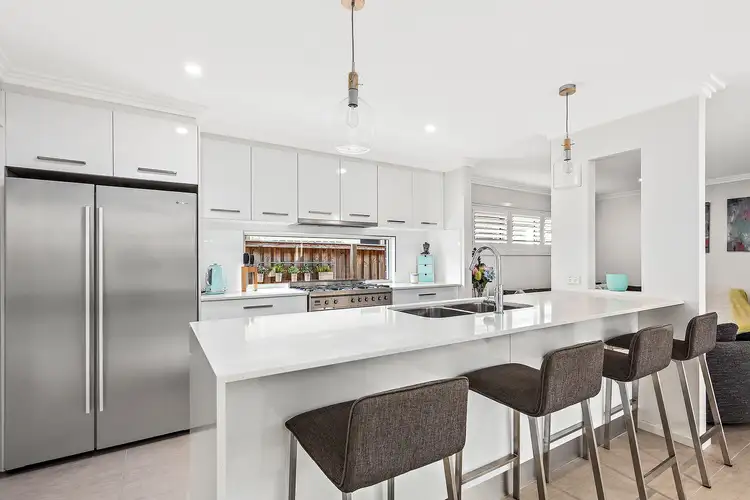 1 Wingello Crescent, Tullimbar NSW 2527