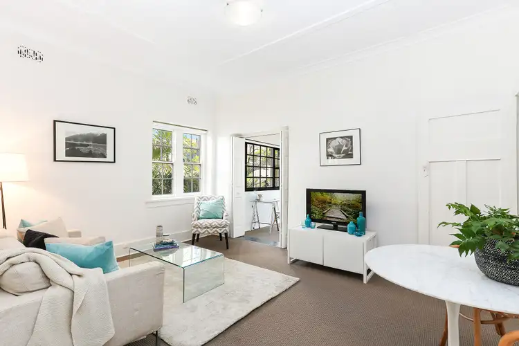 Third view of Homely apartment listing, 4/6 Evans Road, Elizabeth Bay NSW 2011