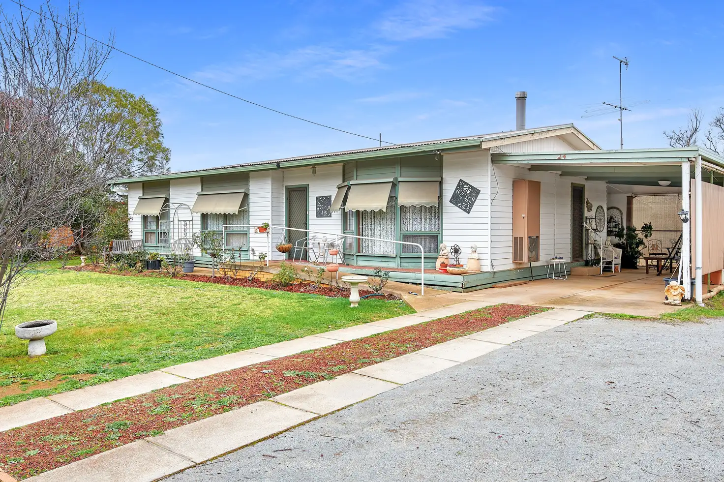 Main view of Homely house listing, 24 Devlin Street, Ganmain NSW 2702