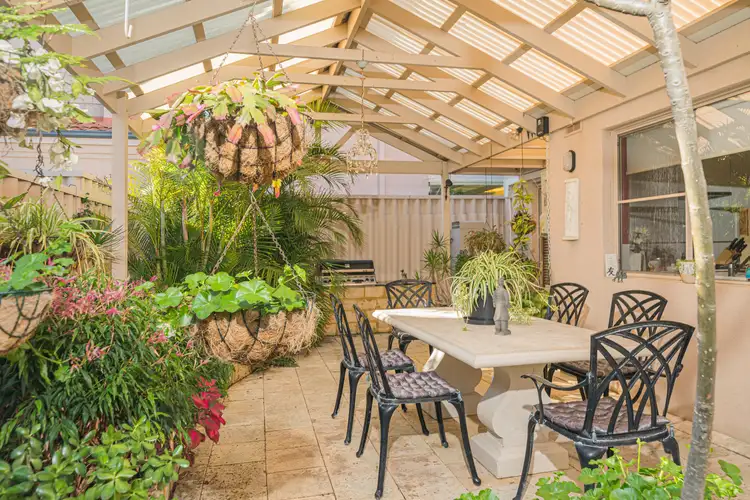 37/160 West Coast Drive, Sorrento WA 6020