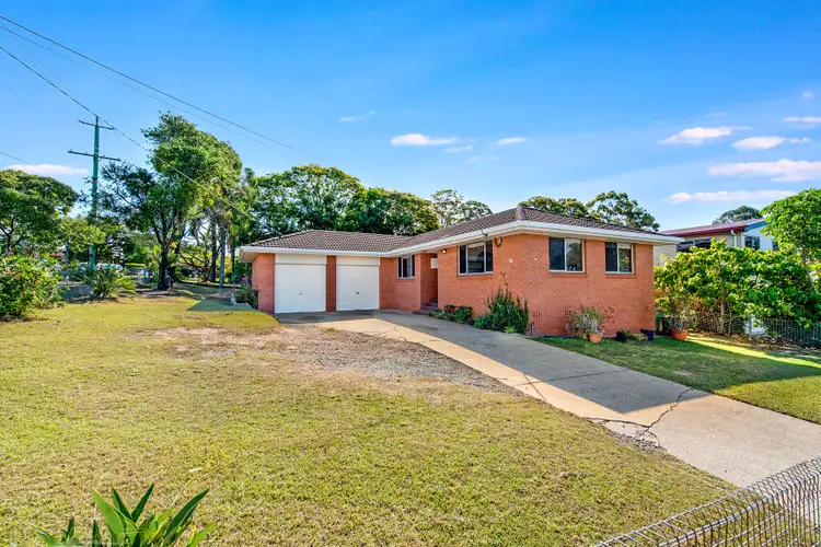 74 Woomera Crescent, Southport QLD 4215
