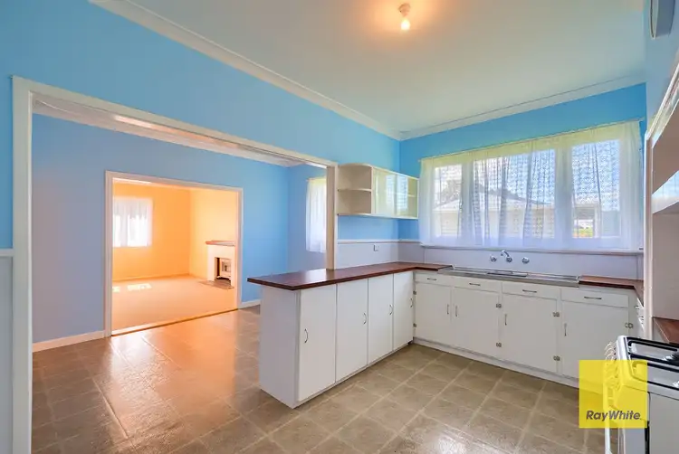 1 Carbine Street, Orana WA 6330