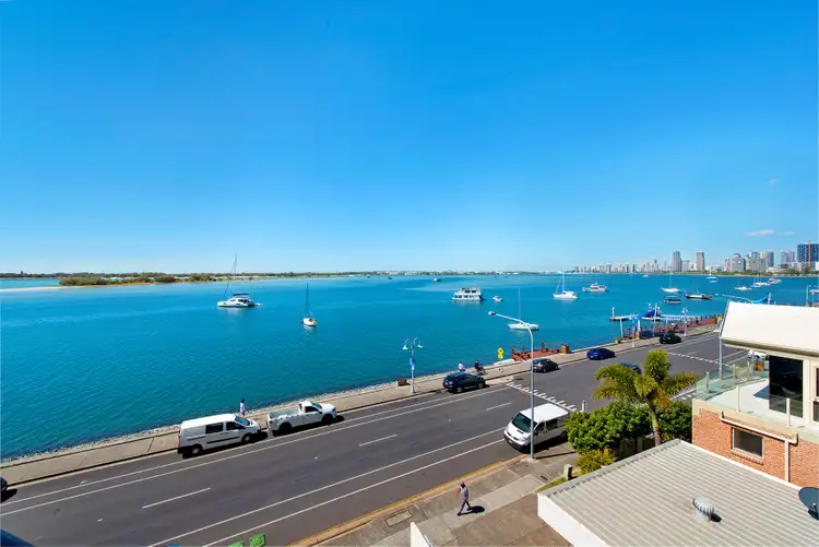 4/314 Marine Parade, Labrador QLD 4215