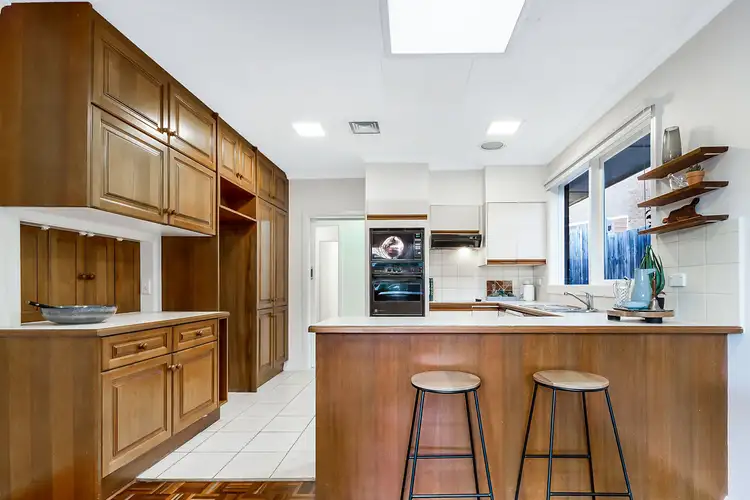 Sixth view of Homely house listing, 7 Kingswood Avenue, Mount Waverley VIC 3149