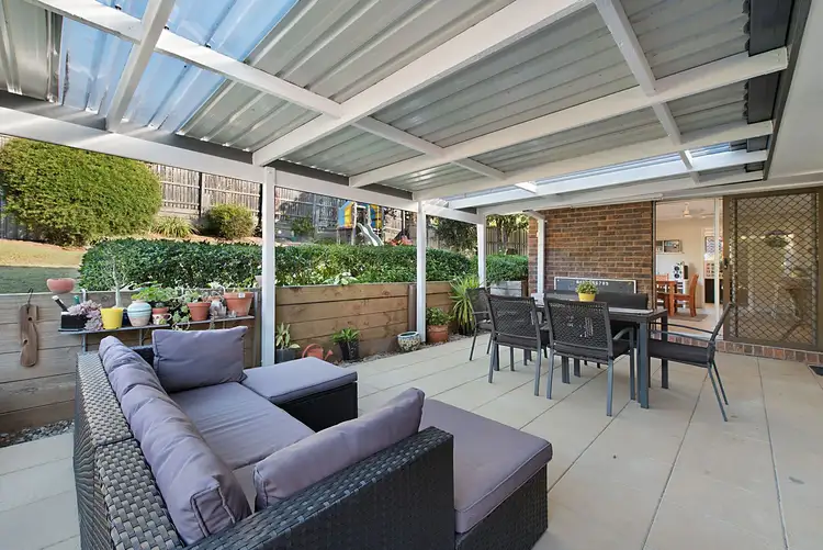 16 Passerine Drive, Rochedale South QLD 4123