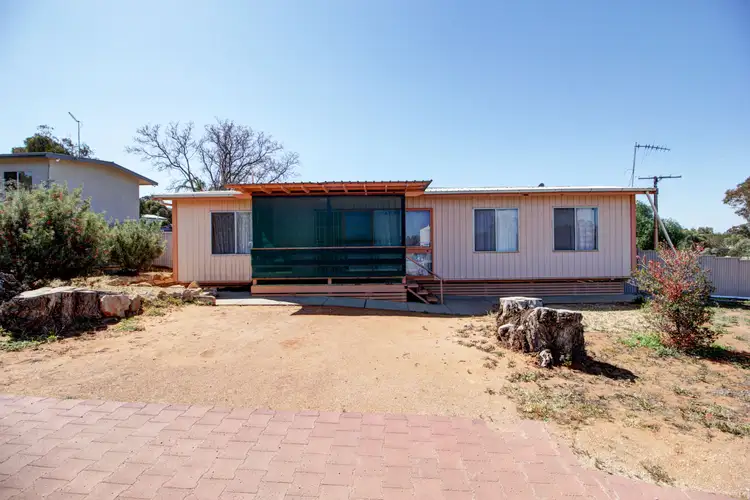 16 Murtho Road, Paringa SA 5340