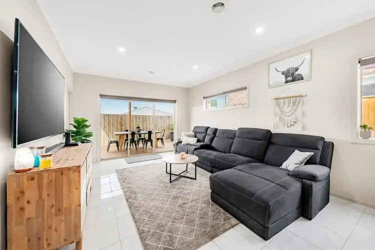 Sixth view of Homely house listing, 40 Tolkien Boulevard, Officer VIC 3809