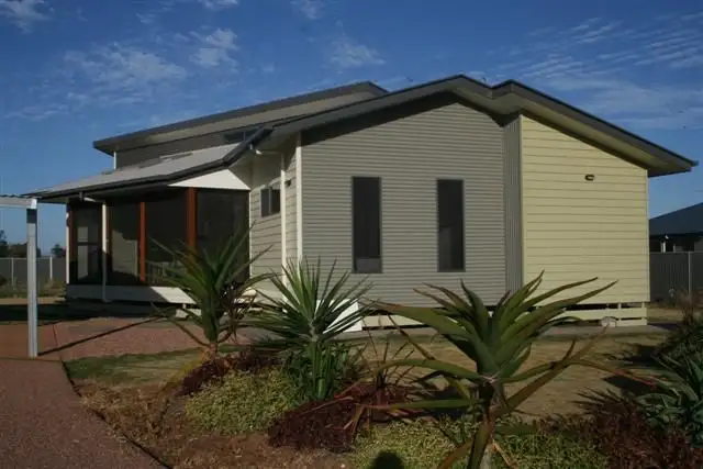 2 Lockyer Crescent, Roma QLD 4455