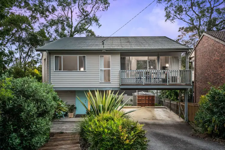 3 Colin Street