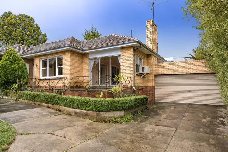 24 Sunnyside Road, Mount Waverley VIC 3149