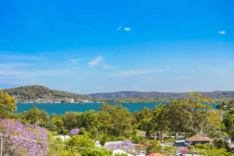 2/20 Lushington Street, East Gosford NSW 2250