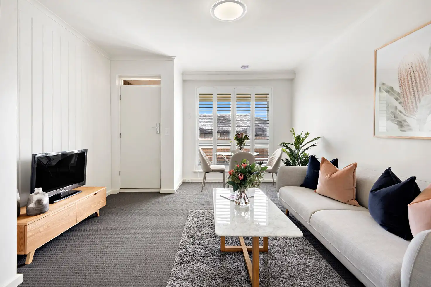 Main view of Homely unit listing, 2/10 Argyle Street, Bentleigh East VIC 3165