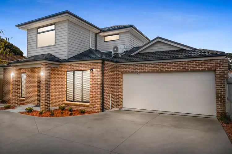 2/17 Moorookyle Avenue, Hughesdale VIC 3166