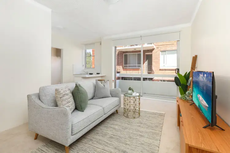 1/9 Bank Street, Meadowbank NSW 2114