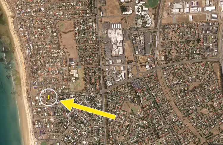 16 Robertson Road, Moana SA 5169