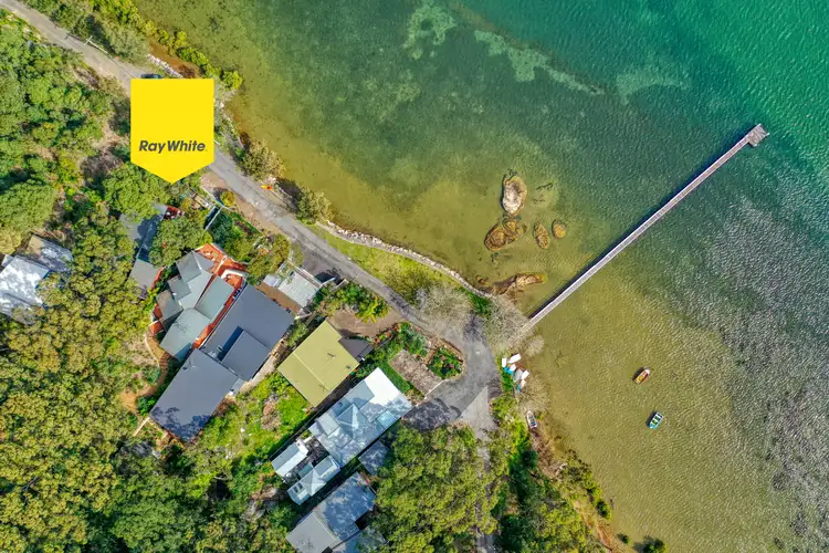 13 Hardys Bay Parade, Killcare NSW 2257